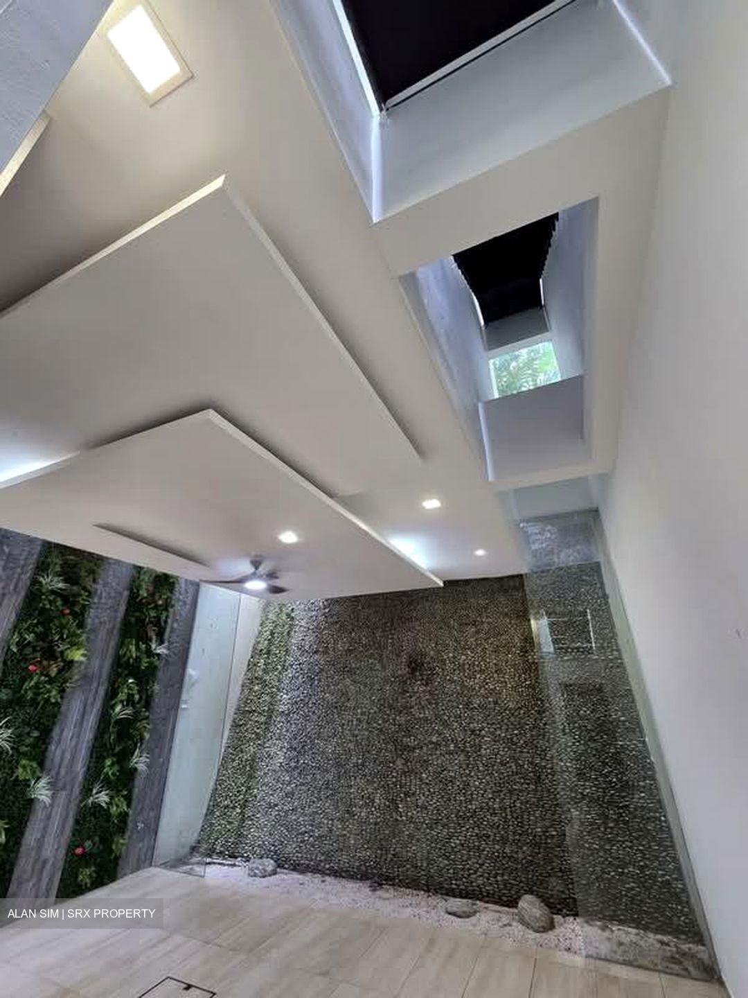Jalan Elok (D9), Terrace #549588141